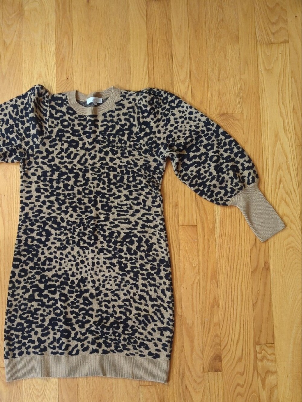 LOFT Beige and Black Patterned Women's Sweater